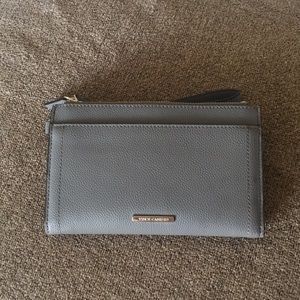 Vince Camuto Wallet✨